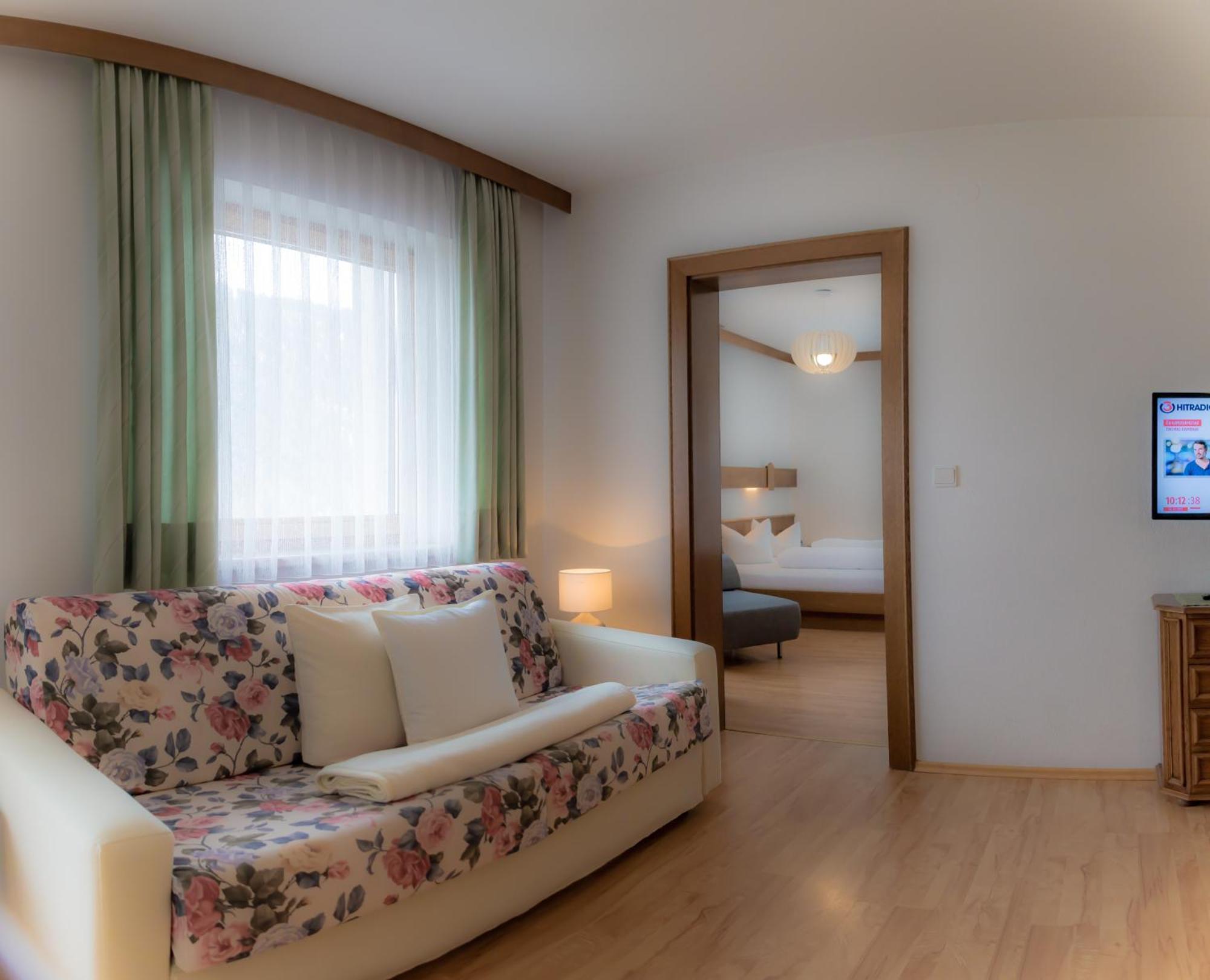 Das Alpenblick & Outdoor Lodge Nauders Eksteriør billede